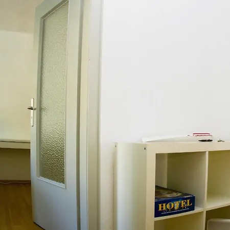 Alfredstrasse 245 Apartment